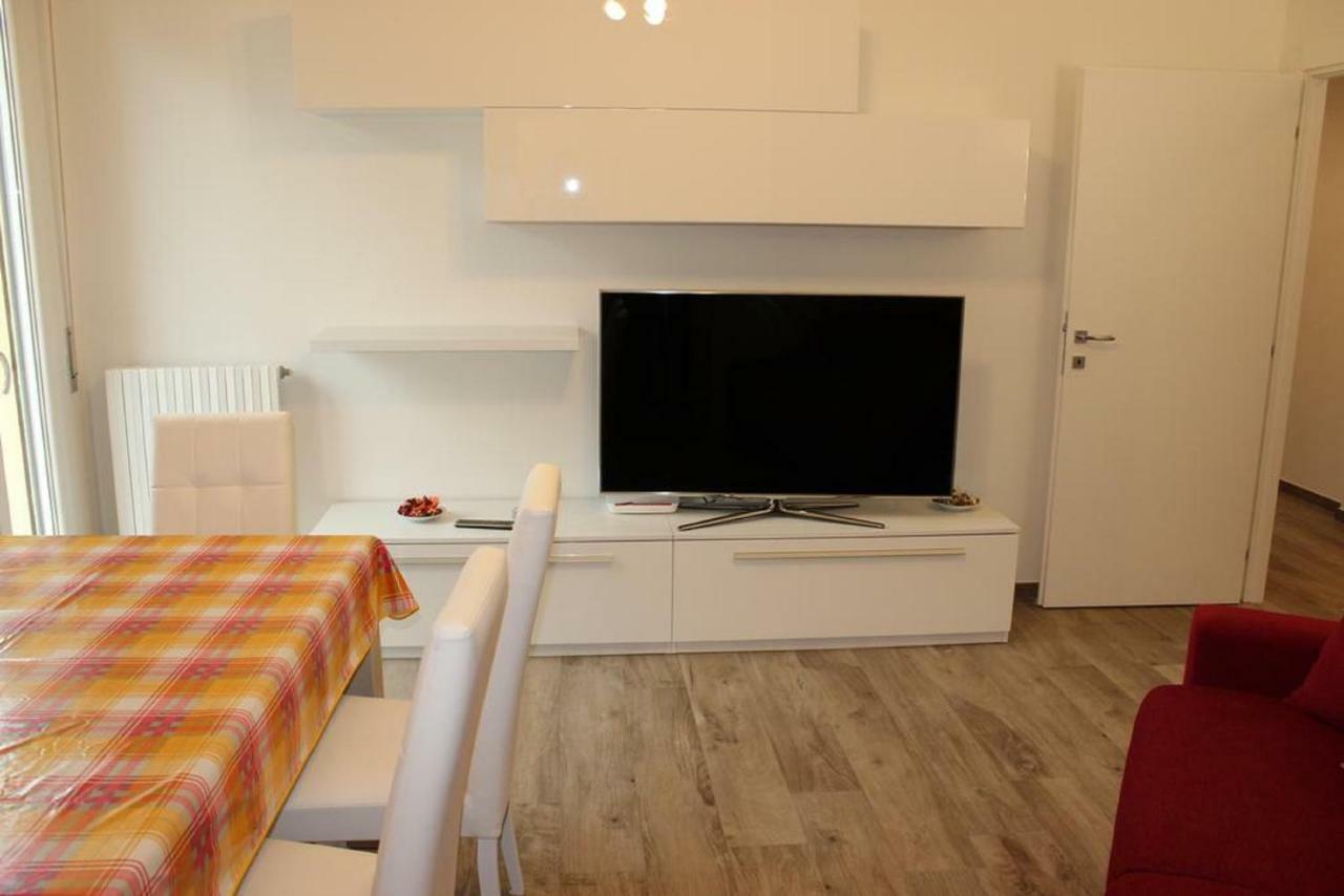 Light & Colours Apartment Bologna Esterno foto